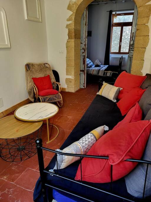 T2 Duplex "Chez Evelyne" Apartment Remoulins Exterior photo